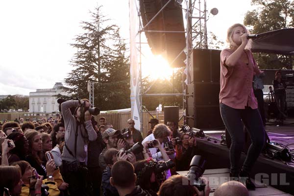 SELAH SUE - 2011-09-11 - PARIS - Parc de Bagatelle - 